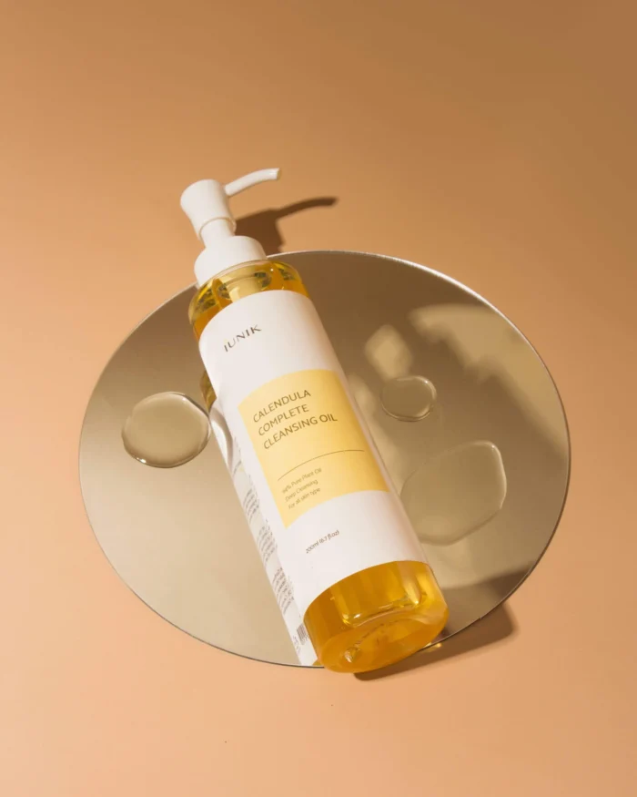 IUNIK CALENDULA COMPLETE CLEANSING OIL 200ML - Image 2