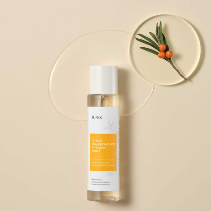iUNIK Vitamin Hyaluronic Acid Vitalizing Toner 200ml - Image 2